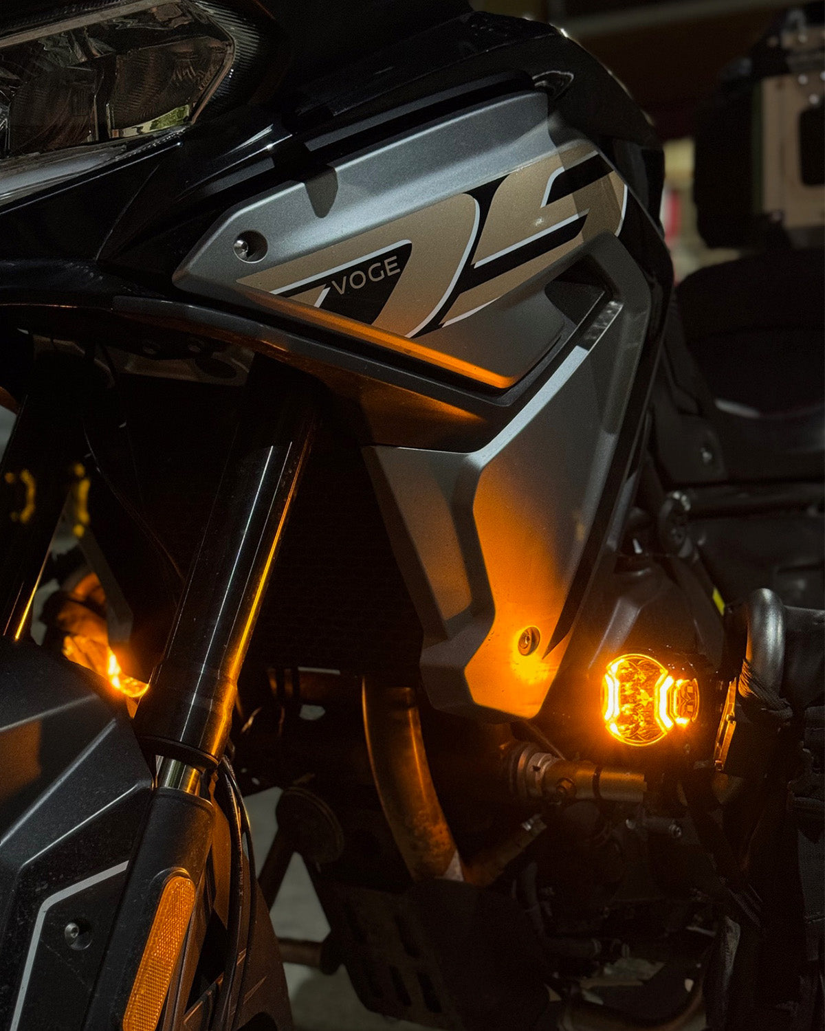 V-ULTRA Series  3/5/7 Inch LED Side Shooter Amber/White Pod Lights with Amber DRL