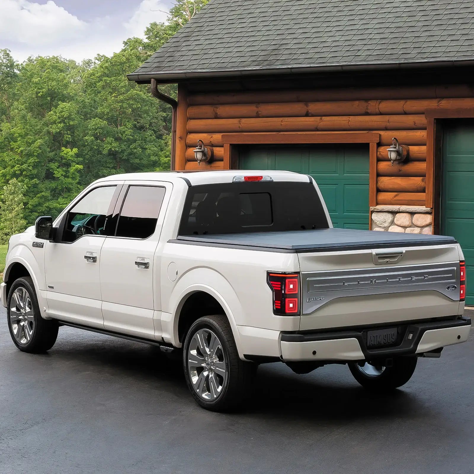 LED Ugprade Tail Lights Assembly With Red Sequential Turn Signal Smoked For 2015-2019 Ford F150 13th Gen (P552)