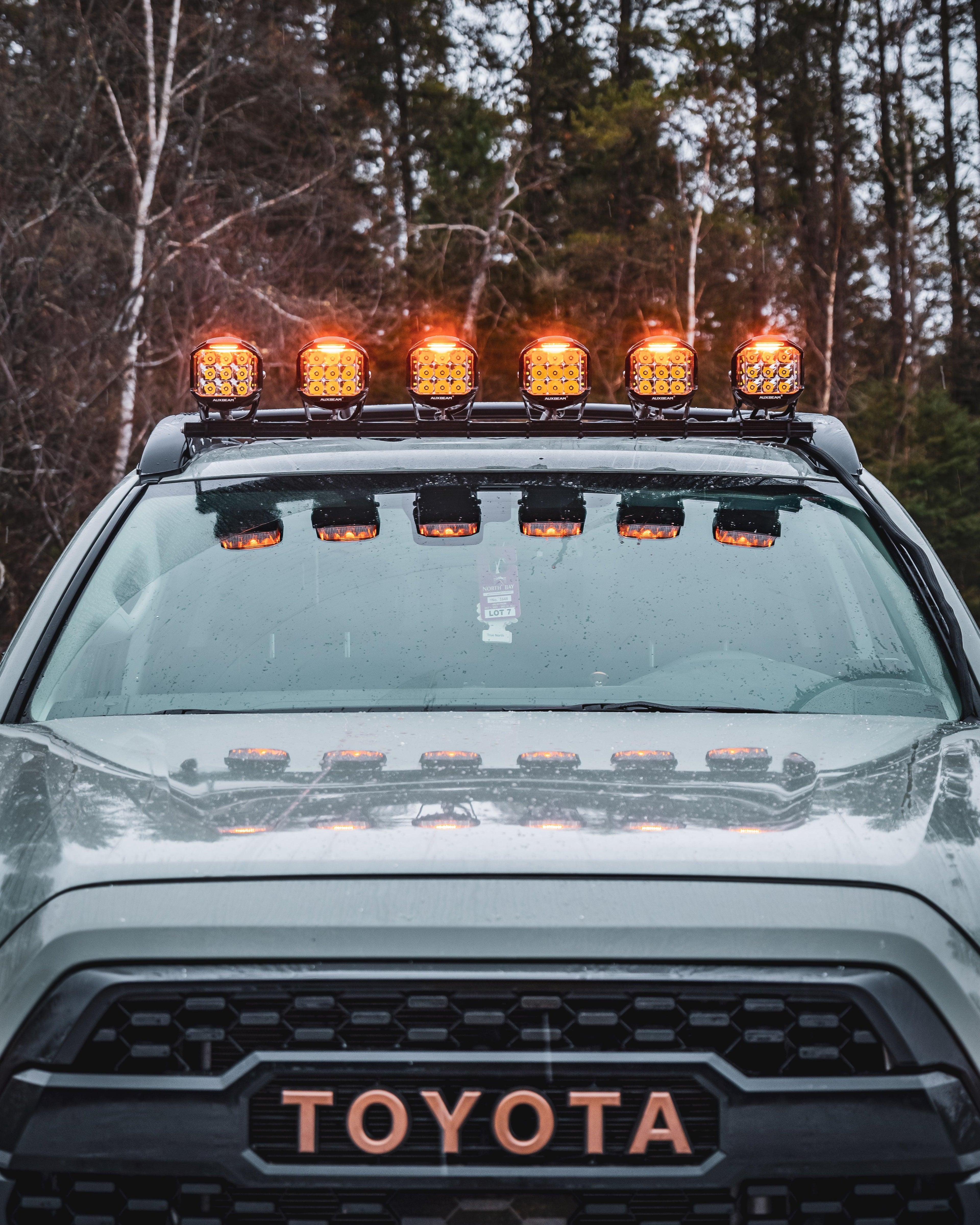 V-MAX Series | 4 Inch 92W 8960LM Spot Beam Side Shooter LED Round Pod Lights with Amber DRL